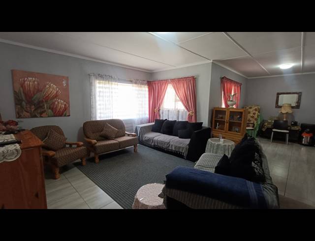 3 BEDROOM HOUSE FOR SALE IN VANDERBIJLPARK SE 1